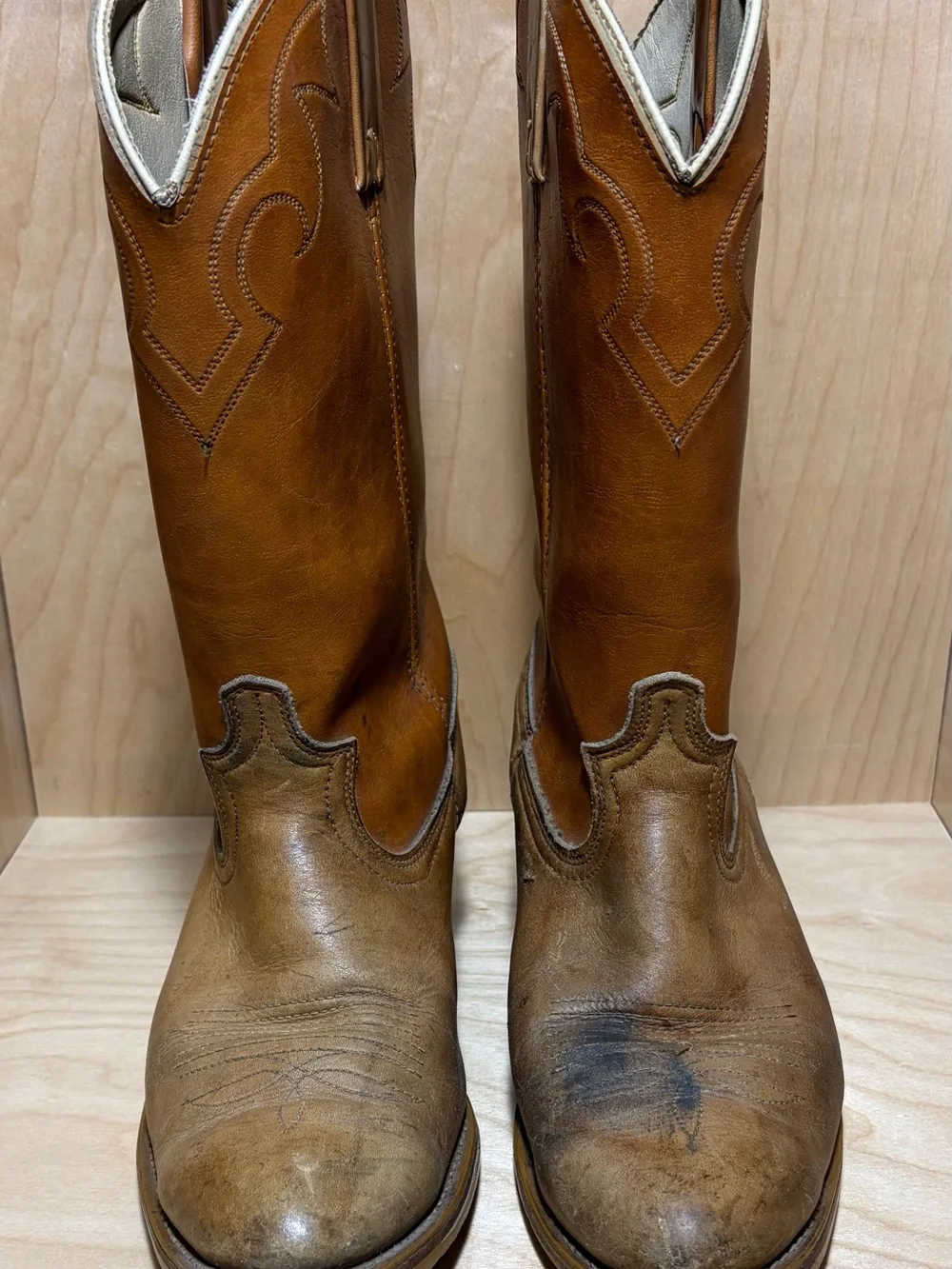 Vintage Men's Dingo Boots Size 10.5 D Tan Color